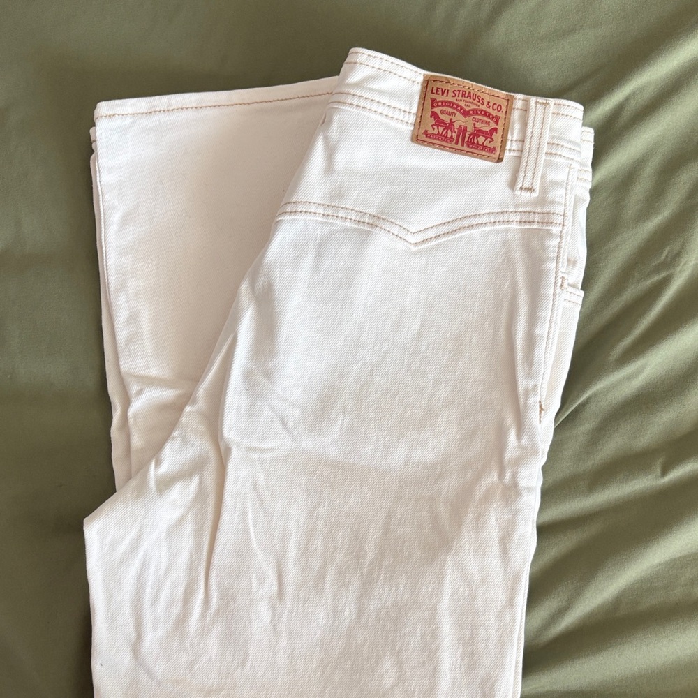 Levi's Women's White High-Rise Denim Jeans